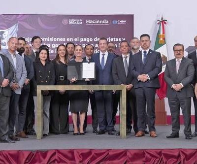 Gobierno-y-banca-acuerdan-eliminar-comisiones-por-pagos-con-tarjeta-y-vales-en-gasolineras-del-1-de-mayo-al-31-de-octubre