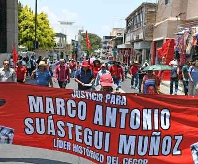 Marchan-en-Chilpancingo-para-exigir-justicia-por-el-asesinato-de-Marco-Antonio-Suastegui