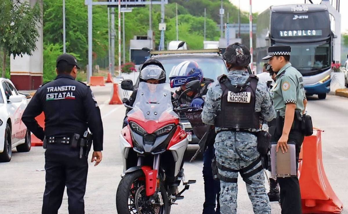 Autoridades-implementan-operativos-y-retenes-en-accesos-a-Acapulco-ante-llegada-del-Acamoto