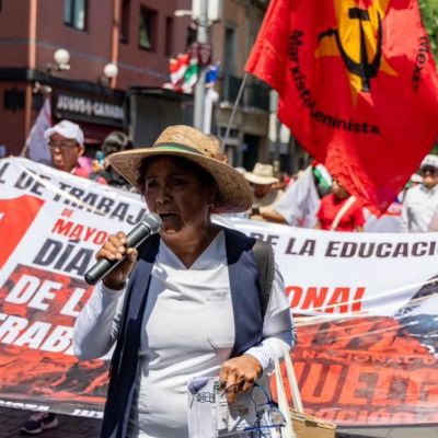 CNTE-marcha-al-Zocalo-y-entrega-pliego-petitorio-a-la-SEP-en-la-CDMX