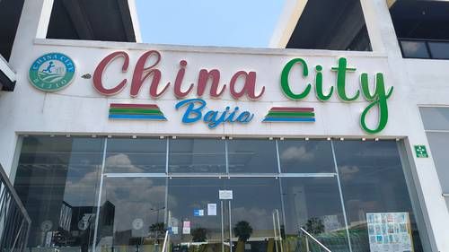 FGR-asegura-siete-tiendas-de-productos-chinos-en-Leon-inmuebles-permanecen-sellados