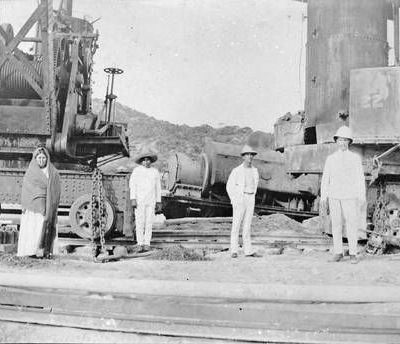 La-ex-sede-del-Senado-exhibe-fotografias-historicas-del-Ferrocarril-de-Tehuantepec