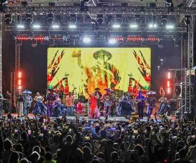 Lila-Downs-reune-a-6500-personas-en-la-Utopia-de-Azcapotzalco