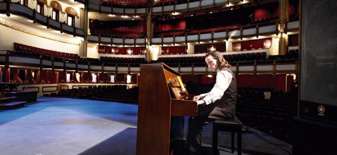 Andres-Penella-compositor-del-Berklee-al-teatro-mexicano