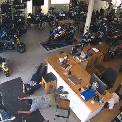 Captan-violento-asalto-en-agencia-de-motocicletas-en-Cuernavaca-no-hay-detenidos
