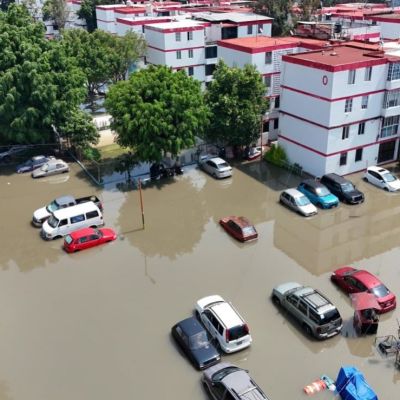 Desborde-del-Rio-de-los-Remedios-provoca-inundaciones-en-Los-Reyes-Ixtacala-Tlalnepantla