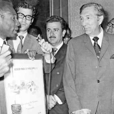 Documentos-desclasificados-muestran-que-la-DFS-vigilo-a-Pele-durante-su-visita-a-Mexico-en-1970