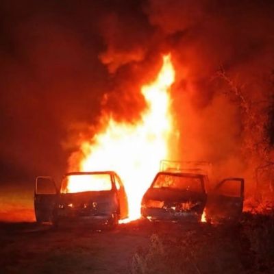Dos-camionetas-se-incendian-en-Tlaxcoapan-transportaban-presunto-combustible-ilegal