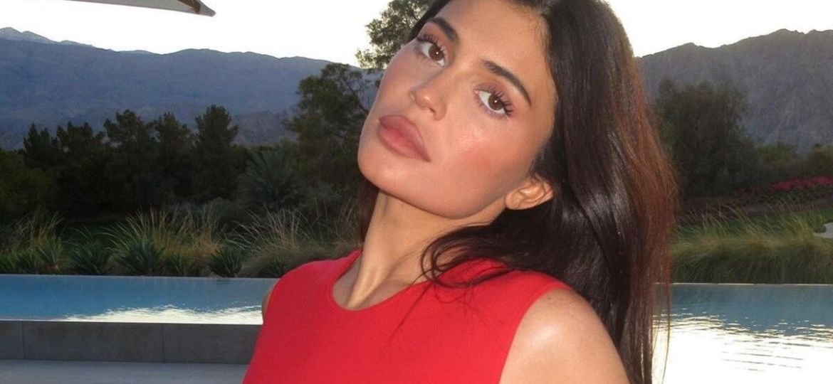Exchef-demanda-a-Kylie-Jenner-alega-que-la-carga-de-trabajo-provoco-la-perdida-de-su-embarazo