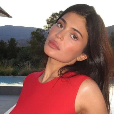 Exchef-demanda-a-Kylie-Jenner-alega-que-la-carga-de-trabajo-provoco-la-perdida-de-su-embarazo