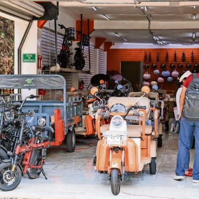 Tiendas-en-CDMX-desconocen-como-vender-Vemepe-con-placas-antes-del-1-de-julio-de-2026
