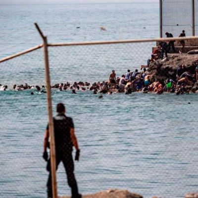Al-menos-34-migrantes-mueren-al-intentar-entrar-a-Ceuta-desde-Marruecos
