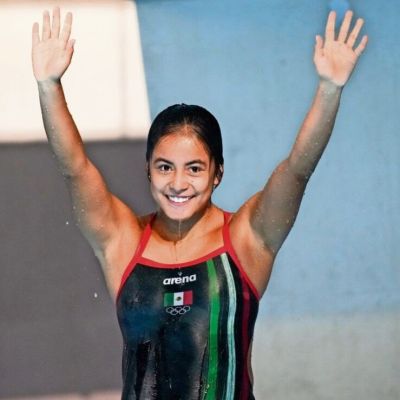 Alejandra-Estudillo-presume-la-serie-de-mayor-grado-de-dificultad-en-la-plataforma-de-10-m