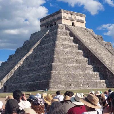 Artesanos-rechazan-registro-obligatorio-del-INAH-para-ingresar-a-Chichen-Itza