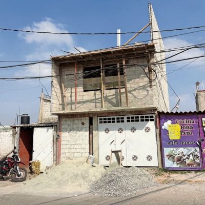 Avanza-la-reparacion-de-casas-danadas-por-obras-del-Tren-Felipe-Angeles-en-Tultepec