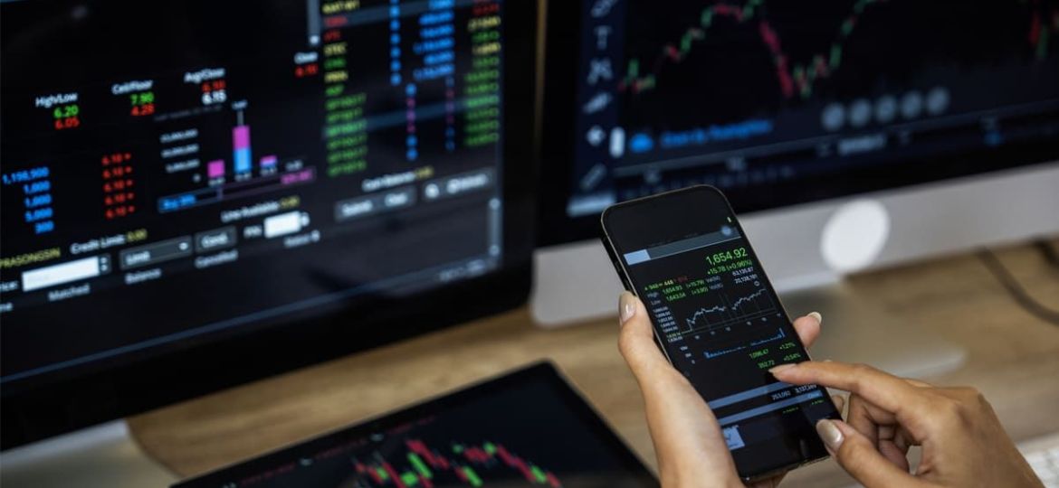 Binance-celebra-nueve-anos-con-323-millones-de-usuarios-y-156.4-billones-de-dolares-en-volumen-historico