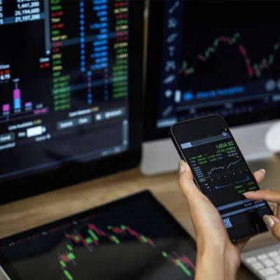 Binance-celebra-nueve-anos-con-323-millones-de-usuarios-y-156.4-billones-de-dolares-en-volumen-historico