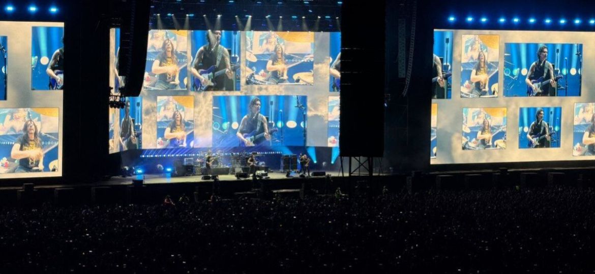 Caifanes-reune-a-65-mil-fans-en-el-Estadio-GNP-y-rinde-homenaje-a-la-Seleccion-mexicana