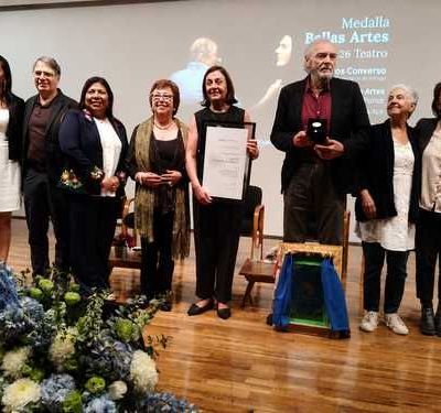 Carlos-Converso-recibe-la-Medalla-Bellas-Artes-2026-en-la-categoria-Teatro