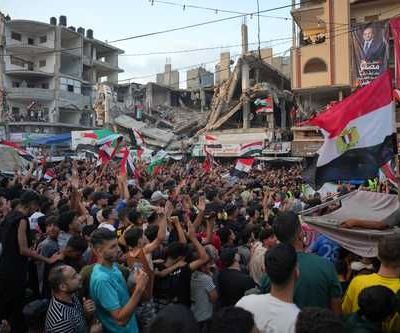 Cientos-en-Gaza-ven-en-pantalla-gigante-la-derrota-de-Egipto-ante-Argentina-3-2