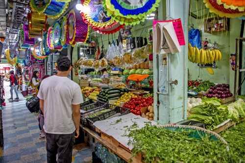 Consumidor-mexicano-reduce-gasto-y-recurre-mas-al-credito-74-cambio-habitos-ante-la-carestia