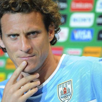 Diego-Forlan-principal-candidato-para-dirigir-de-forma-interina-a-la-seleccion-de-Uruguay