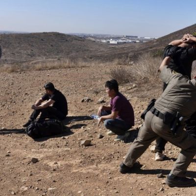 Estados-Unidos-compra-dos-centros-de-detencion-de-inmigrantes-en-California-por-1500-millones-de-dolares