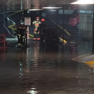 Intensas-lluvias-provocan-inundaciones-en-la-Camara-de-Diputados
