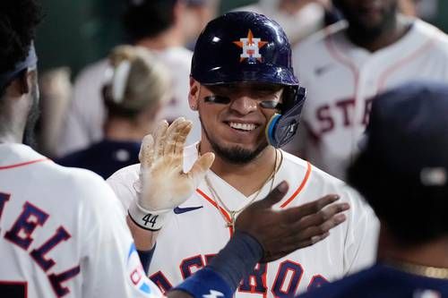 Isaac-Paredes-impulsa-triunfo-de-Astros-Imai-poncha-ocho-en-victoria-5-3-sobre-Marlins