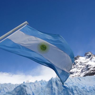 Milei-firma-decreto-para-impedir-el-ingreso-o-expulsar-a-extranjeros-por-mensajes-de-odio-contra-Argentina