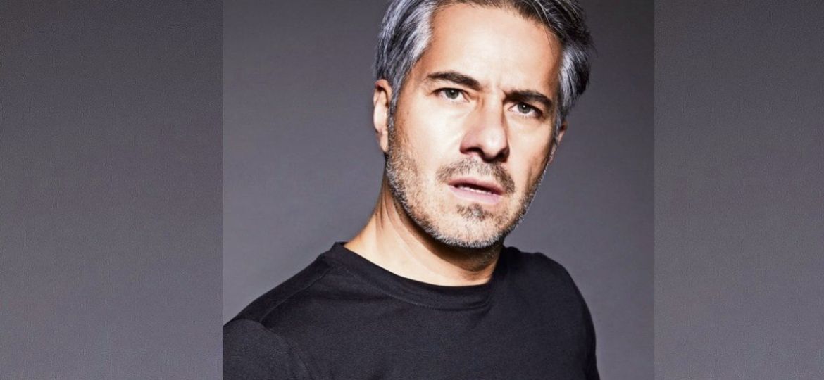 Moises-Arizmendi-participa-en-la-serie-Una-Familia-Complicada-y-en-la-telenovela-Tierra-de-amor-y-coraje
