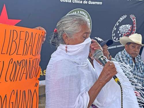 Perdio-su-casa-y-la-tarjeta-del-Bienestar-testimonio-de-una-adulta-mayor-desplazada-por-Los-Ardillos-en-Tula-Guerrero