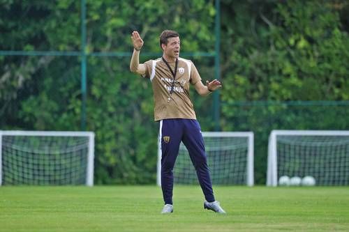 Pumas-presenta-a-Esteban-Tano-Solari-detalles-de-la-pretemporada-y-contrato