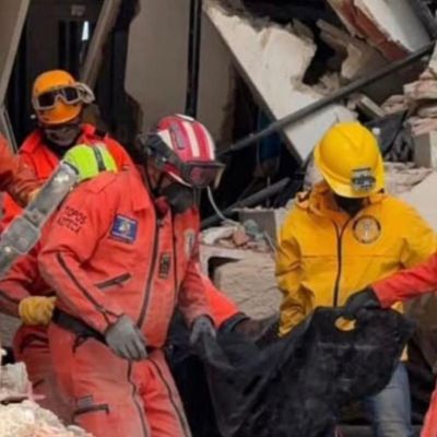 Rescatistas-mexicanos-Topos-Azteca-permaneceran-en-Caracas-tras-los-sismos-reportan-deteccion-termica-en-Palos-Grandes