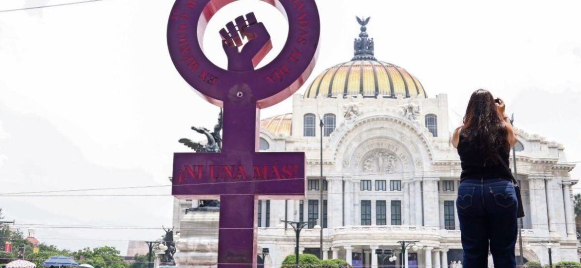 Retiran-del-Angel-de-la-Independencia-el-memorial-instalado-por-madres-buscadoras