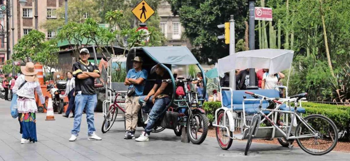 Semovi-advierte-235-ciclotaxis-deberan-cumplir-lineamientos-o-enfrentar-sanciones-en-el-Centro-Historico