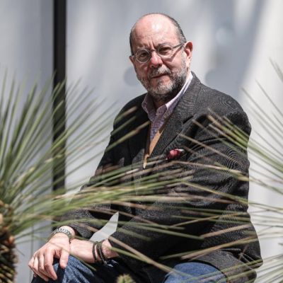 Sergio-Vela-reune-la-memoria-de-su-Parsifal-en-el-libro-La-bella-simplicidad