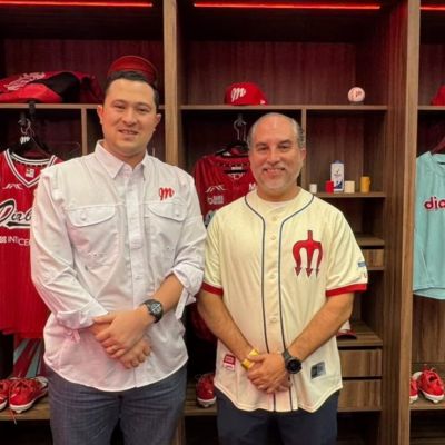 Spider‑Man-en-el-Alfredo-Harp-Helu-Diablos-Rojos-presentan-jersey-y-experiencias-tematicas-para-la-serie-vs-Aguila