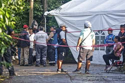 Suspenden-busqueda-en-la-gruta-Chichicazapan-Cuetzalan-hallan-cuerpos-y-las-lluvias-complican-el-rescate