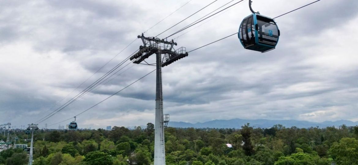 Suspenden-temporalmente-la-Linea-3-del-Cablebus-por-tormenta-electrica-usuarios-fueron-desembarcados