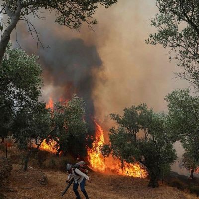 Tres-bomberos-mueren-en-Grecia-durante-combate-a-incendios-Europa-sigue-en-alerta-por-ola-de-calor