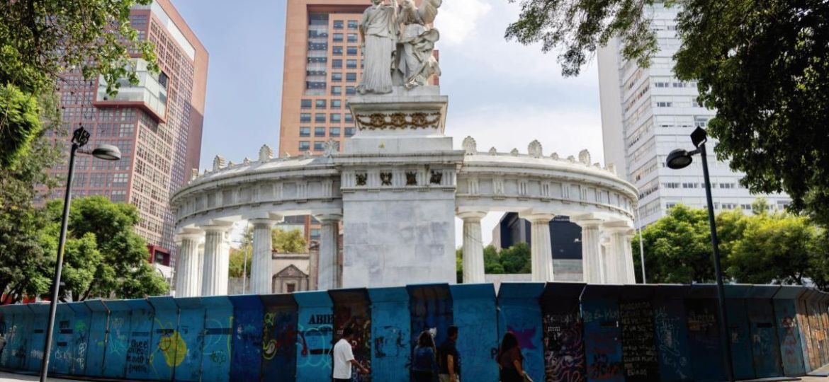 Alameda-Central-enfrenta-deterioro-y-aumento-del-comercio-ambulante