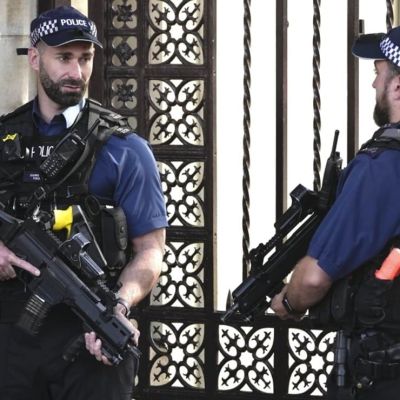 Apunalan-a-cuatro-hombres-en-Covent-Garden-detienen-a-una-mujer-en-Londres