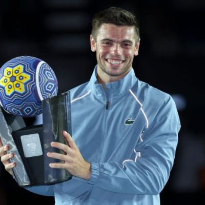 Arthur-Gea-conquista-su-primer-titulo-ATP-en-el-Abierto-de-Los-Cabos