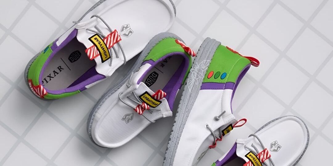 Asi-son-los-nuevos-mocasines-de-Hey-Dude-inspirados-en-Toy-Story