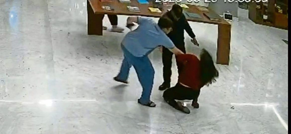 Cae-en-Estados-Unidos-Octavio-Cortes-acusado-de-agredir-a-recepcionista-en-Santa-Fe