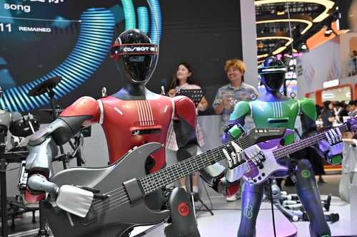 China-muestra-robots-humanoides-en-tareas-industriales-y-domesticas-durante-conferencia-en-Pekin