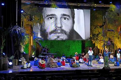 Cuba-conmemora-el-centenario-del-natalicio-de-Fidel-Castro-con-acto-cultural-en-La-Habana