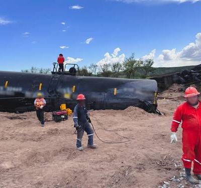 Descarrilamiento-de-Ferromex-derrama-cerca-de-59-mil-litros-de-quimico-en-Naco-Sonora