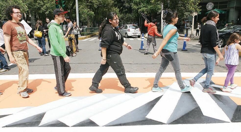 Diputada-del-PRI-propone-garantizar-banquetas-continuas-y-libres-de-obstaculos-en-CDMX